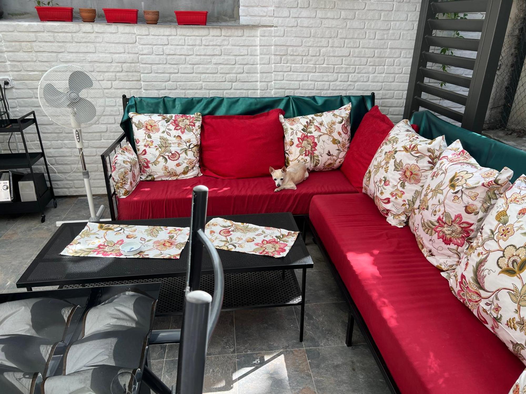 A Lovely 2 Bedroom Apartment In The Heart Of Sofia Esterno foto